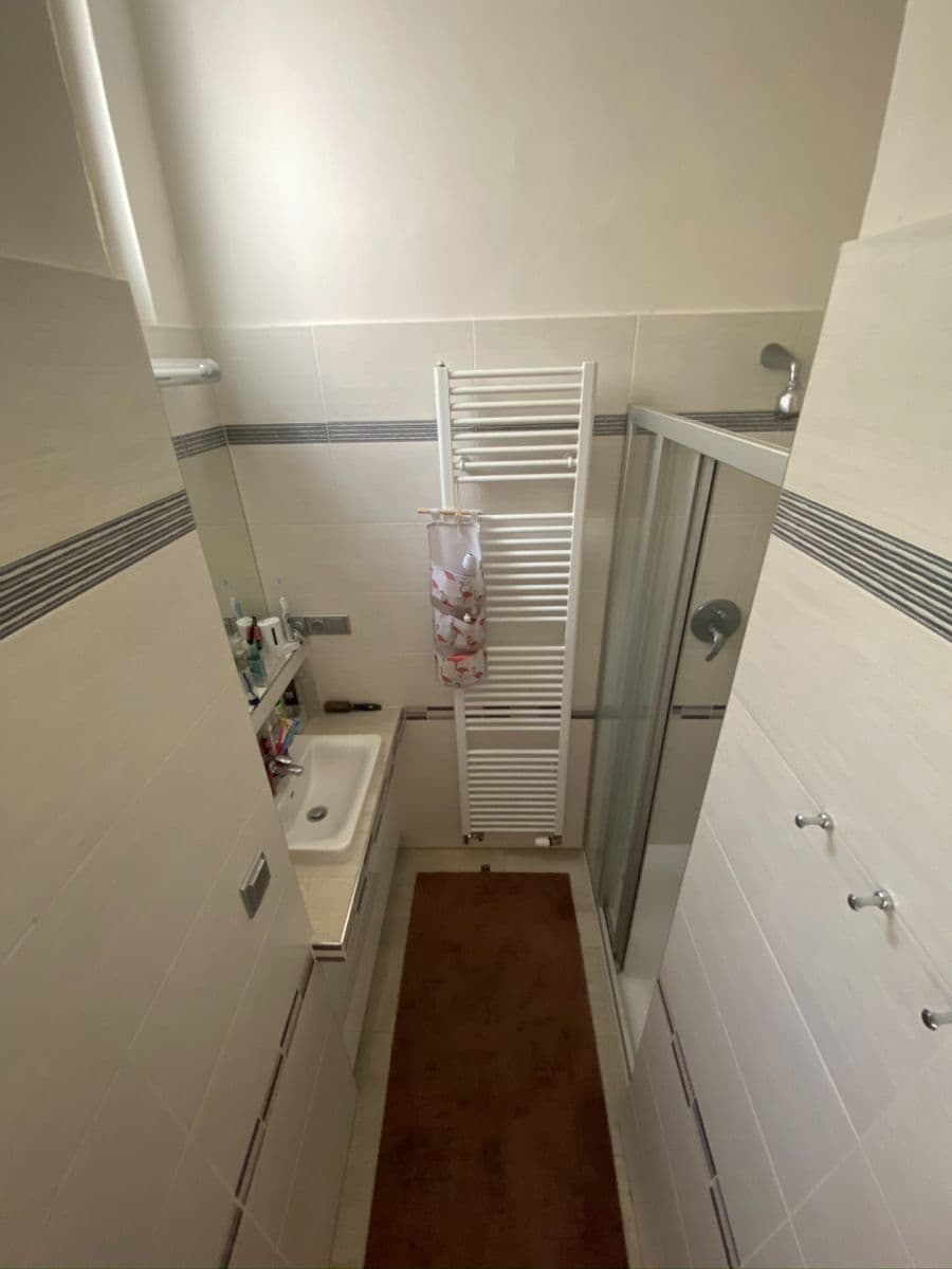 Predaj bytu 2-izbový 56 m², Všehrdova, Praha, Praha Predaj bytu 2-izbový 56 m², Všehrdova, Praha, Praha