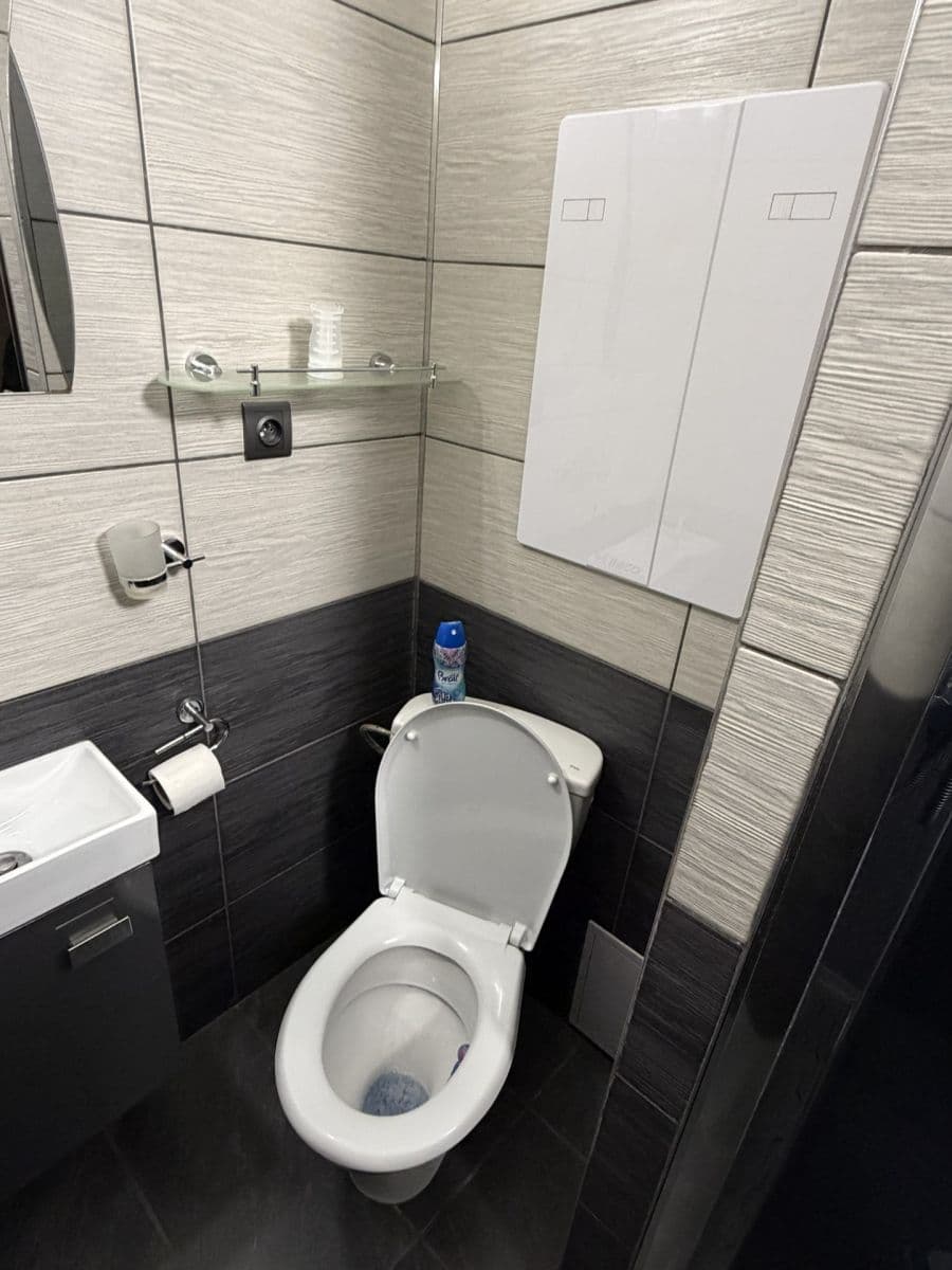 Predaj bytu 1-izbový 38 m², Čsl. armády, Karviná, Moravskoslezský kraj Predaj bytu 1-izbový 38 m², Čsl. armády, Karviná, Moravskoslezský kraj