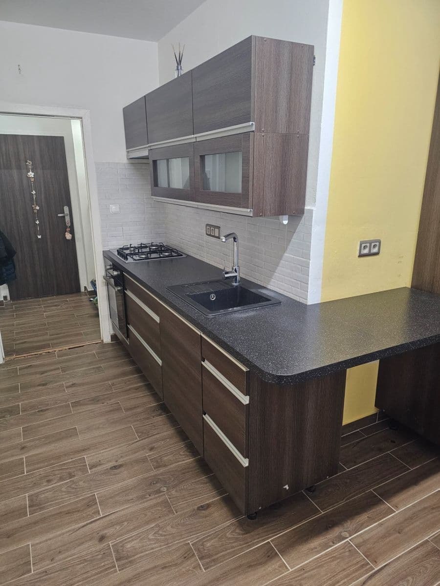 Predaj bytu 1-izbový 38 m², Čsl. armády, Karviná, Moravskoslezský kraj Predaj bytu 1-izbový 38 m², Čsl. armády, Karviná, Moravskoslezský kraj