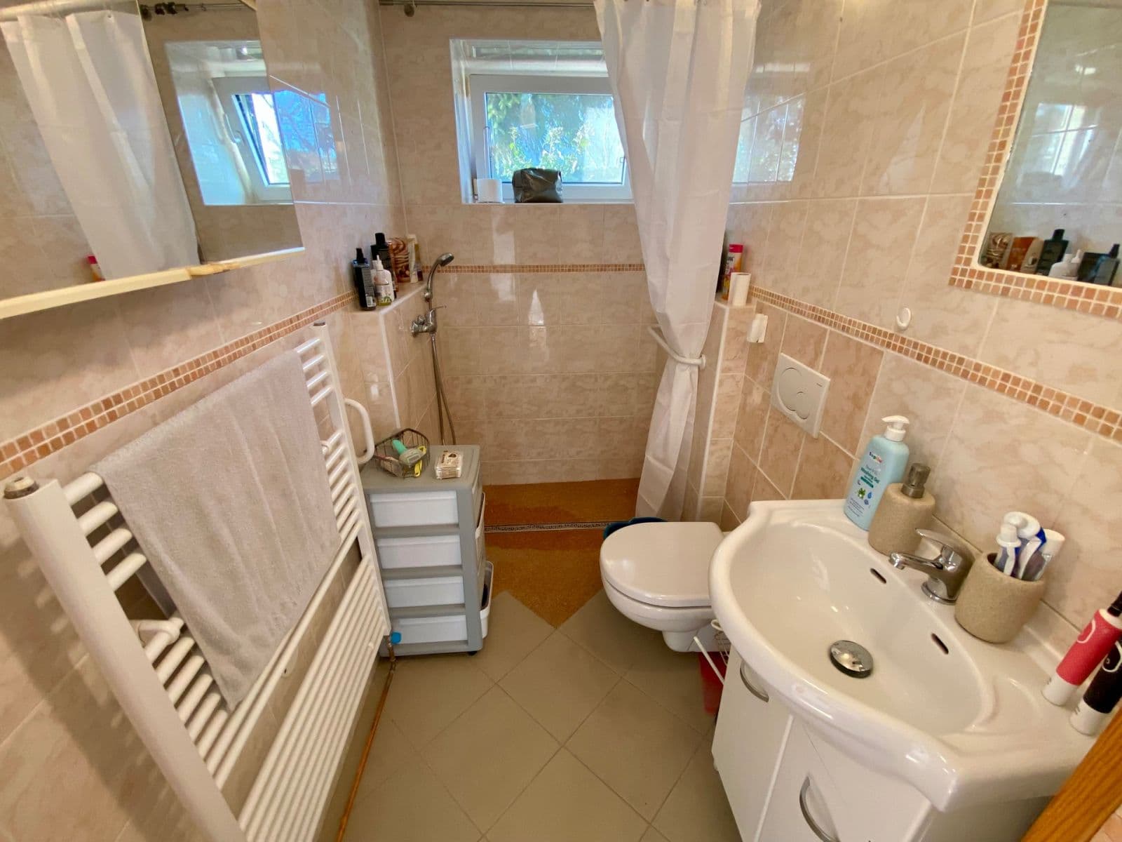 Prenájom bytu 2-izbový 55 m², Husova, Zlonice, Středočeský kraj Prenájom bytu 2-izbový 55 m², Husova, Zlonice, Středočeský kraj