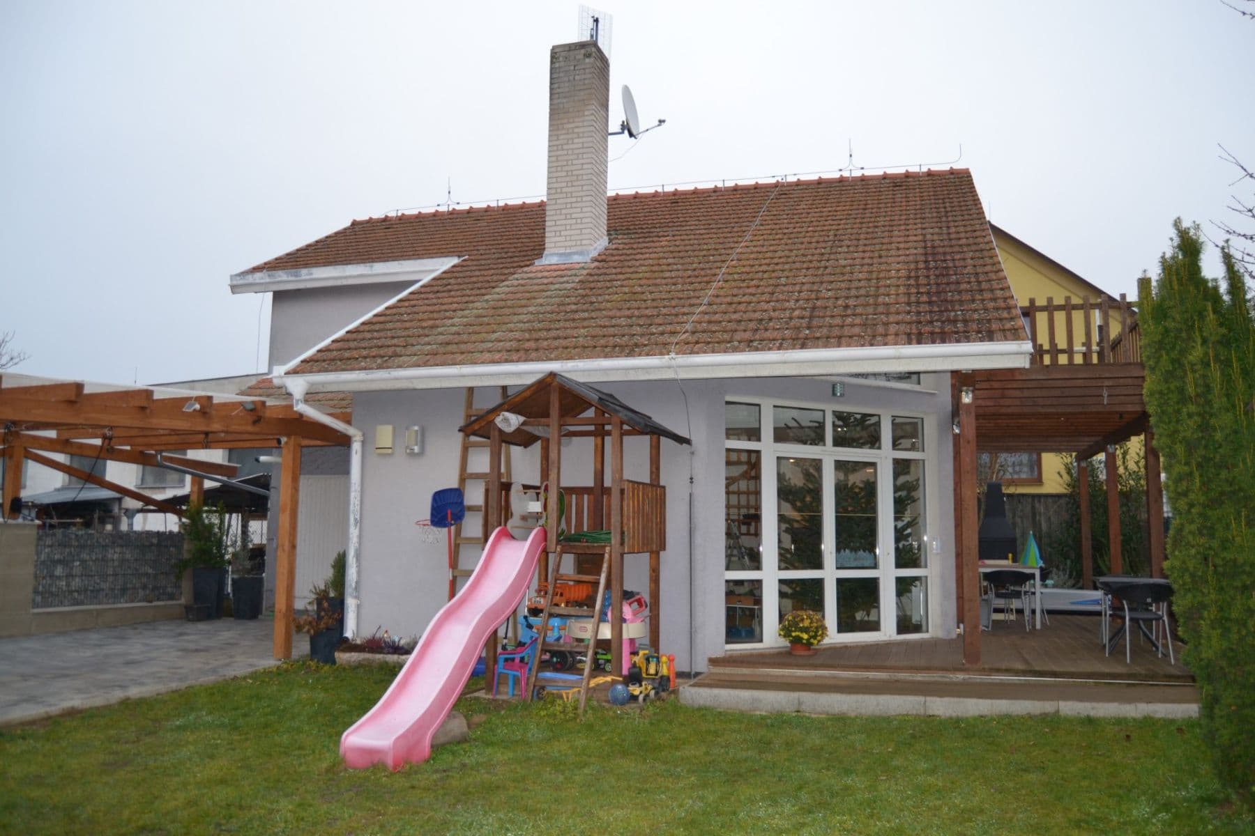 Predaj domu 118 m², pozemek 409 m², Za Ovčínem, Praha, Praha Predaj domu 118 m², pozemek 409 m², Za Ovčínem, Praha, Praha