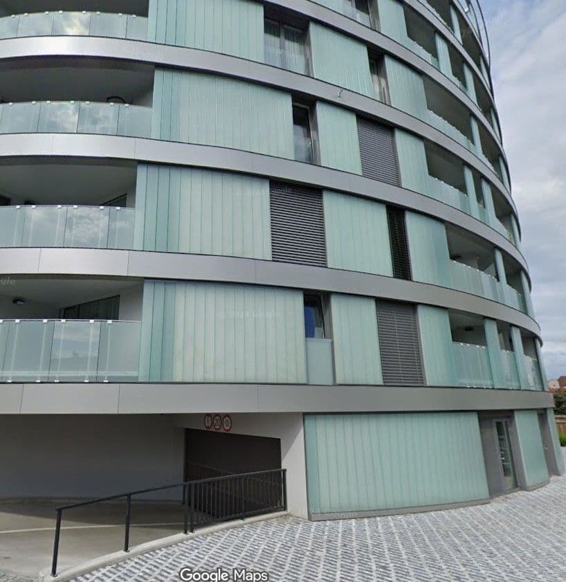 Prenájom garáže 12 m², Hodonínská, Praha, Praha Prenájom garáže 12 m², Hodonínská, Praha, Praha