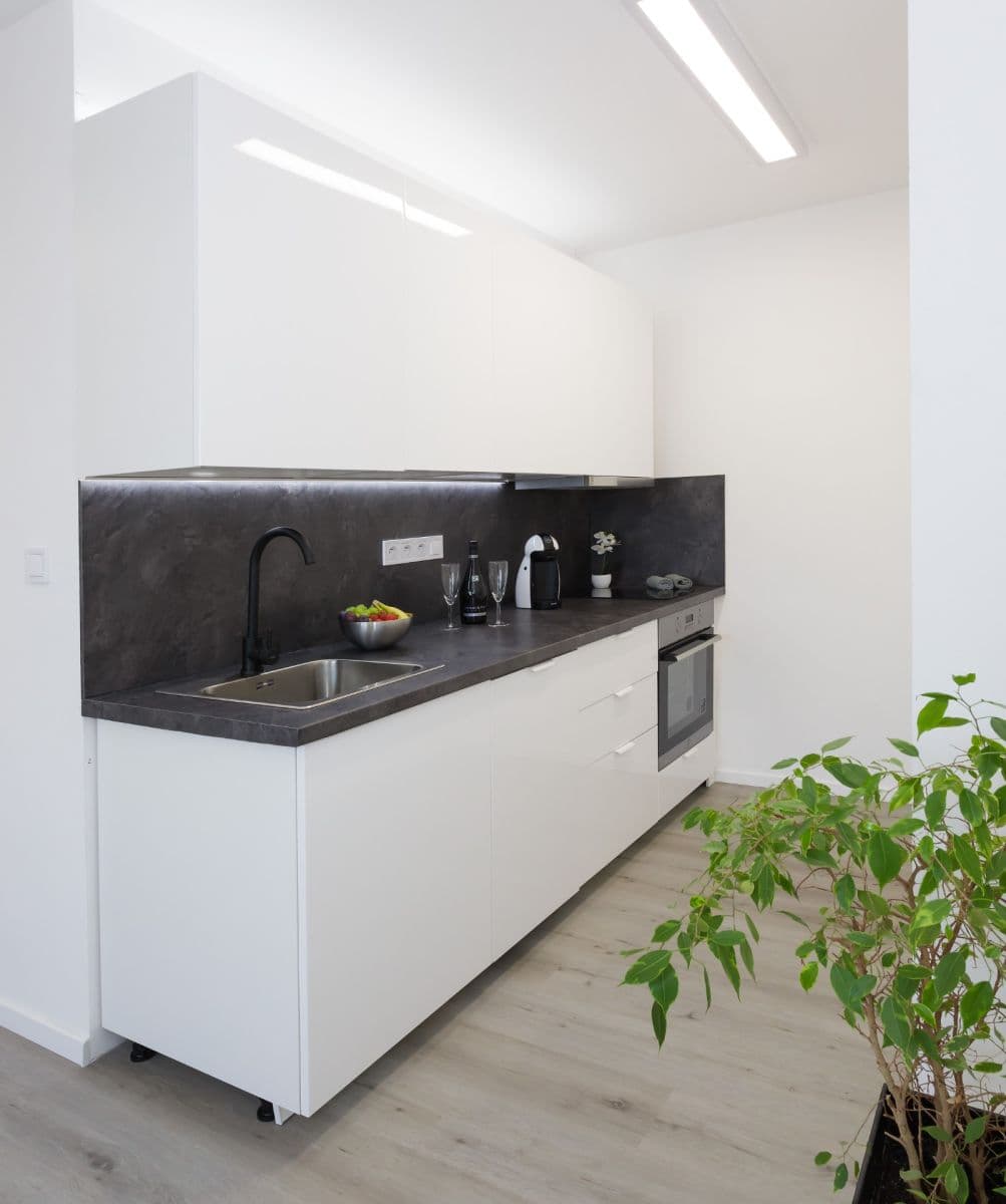 Prenájom bytu 2-izbový 46 m², Markušova, Praha, Praha Prenájom bytu 2-izbový 46 m², Markušova, Praha, Praha