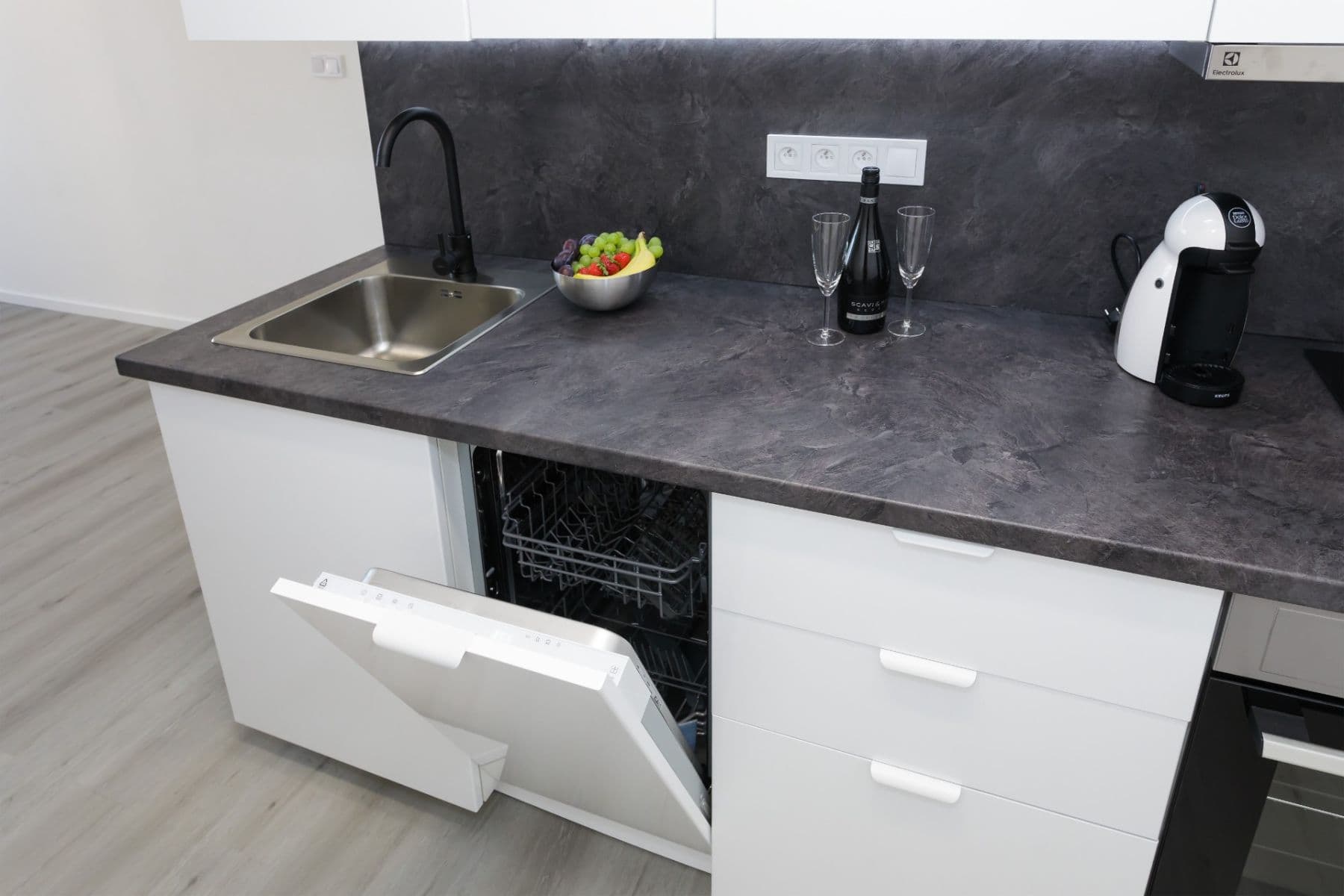 Prenájom bytu 2-izbový 46 m², Markušova, Praha, Praha Prenájom bytu 2-izbový 46 m², Markušova, Praha, Praha