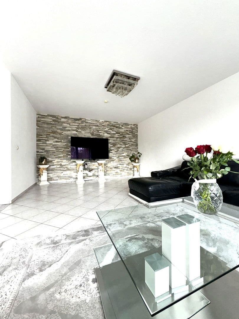 Predaj bytu 4-izbový 110 m², Wiesbaden, Hesensko Predaj bytu 4-izbový 110 m², Wiesbaden, Hesensko