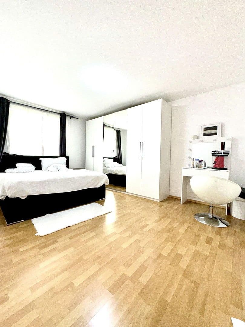Predaj bytu 4-izbový 110 m², Wiesbaden, Hesensko Predaj bytu 4-izbový 110 m², Wiesbaden, Hesensko
