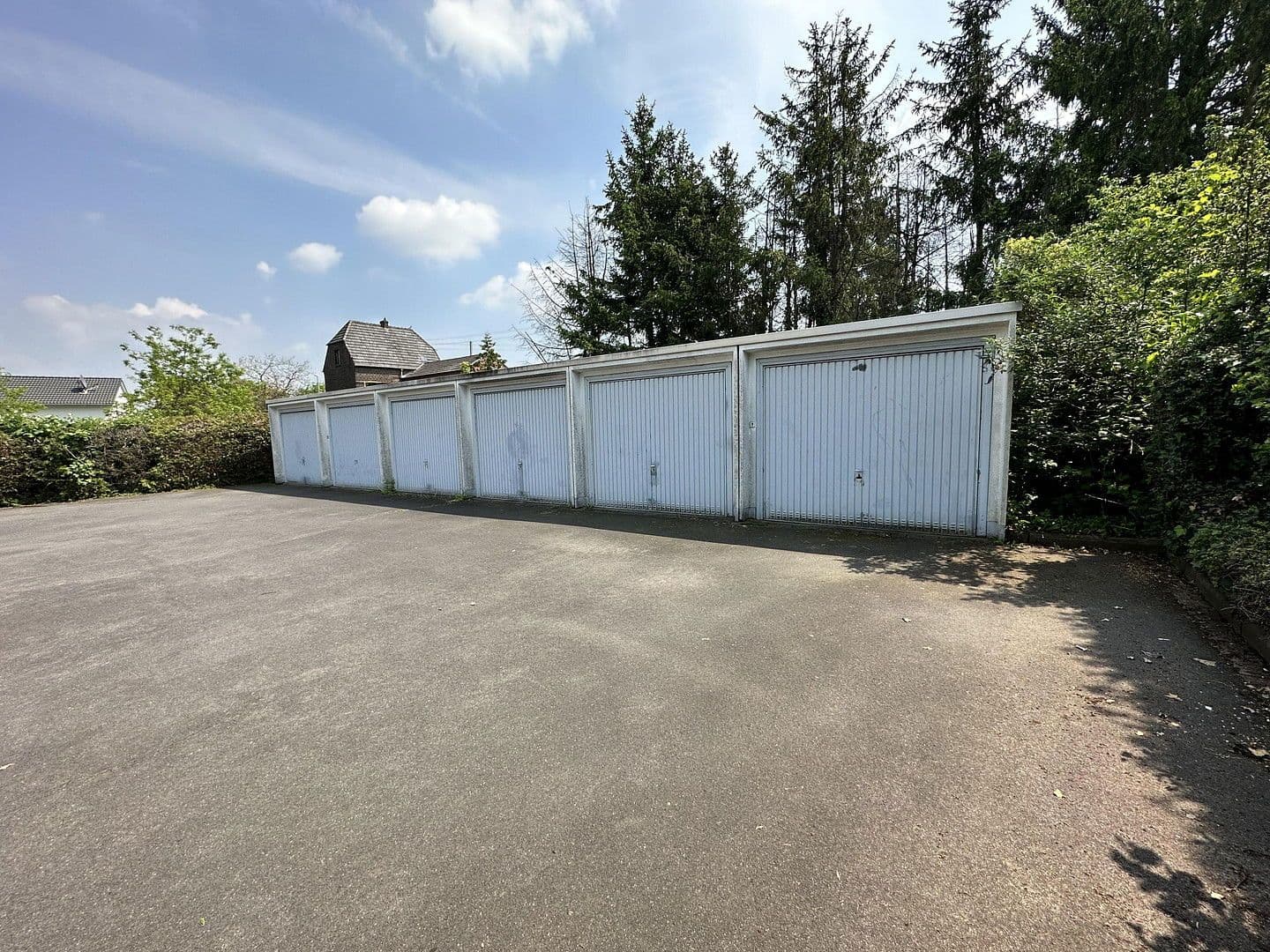 Prenájom garáže, Niederpleiser Strasse 93, Sankt Augustin, Severné Porýnie - Westfálsko Prenájom garáže, Niederpleiser Strasse 93, Sankt Augustin, Severné Porýnie - Westfálsko