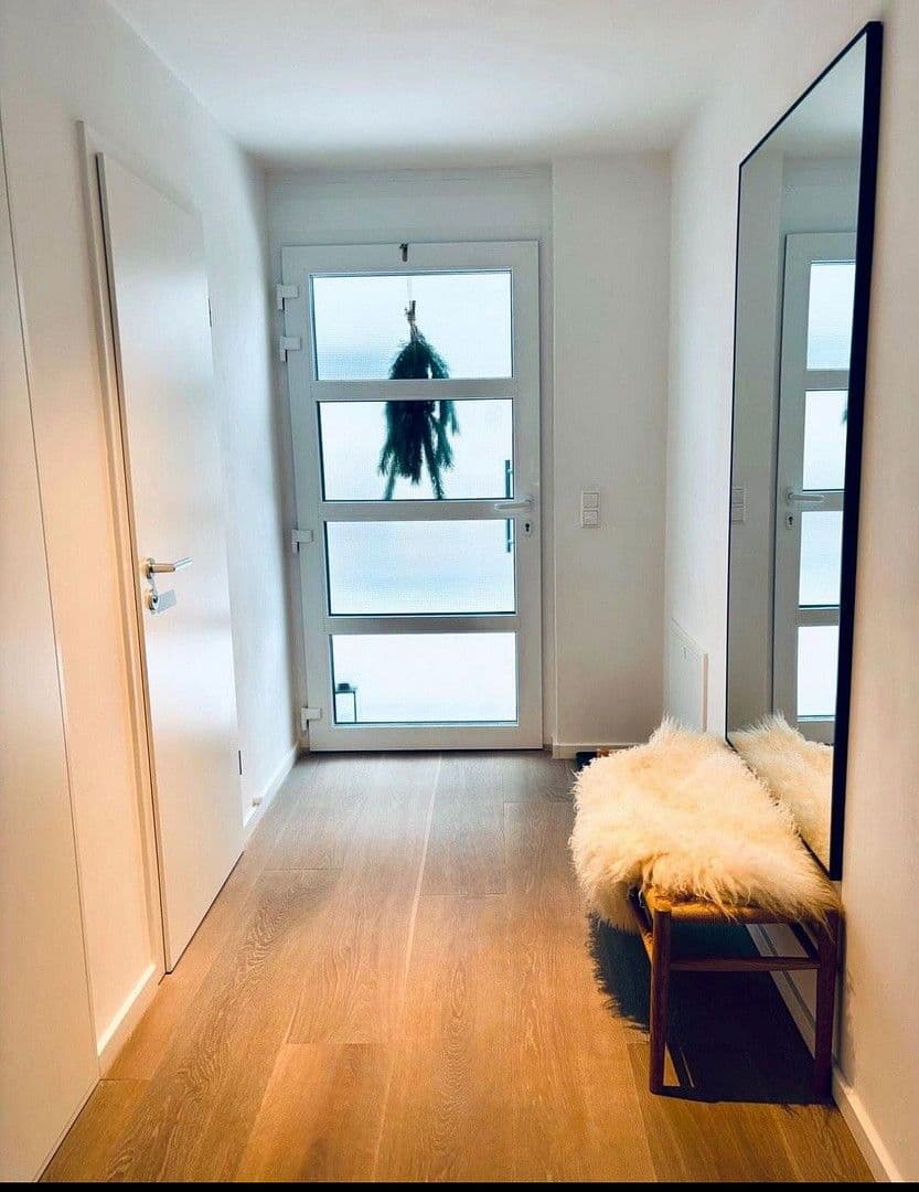 Predaj domu 155 m², pozemek 352 m², Rottenburg am Neckar, Bádensko-Wurttembersko Predaj domu 155 m², pozemek 352 m², Rottenburg am Neckar, Bádensko-Wurttembersko