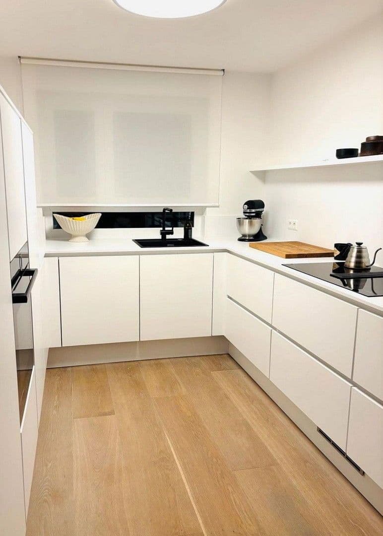 Predaj domu 155 m², pozemek 352 m², Rottenburg am Neckar, Bádensko-Wurttembersko Predaj domu 155 m², pozemek 352 m², Rottenburg am Neckar, Bádensko-Wurttembersko
