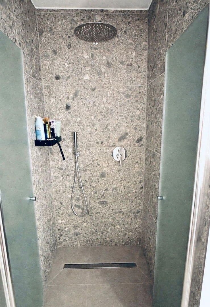 Predaj domu 155 m², pozemek 352 m², Rottenburg am Neckar, Bádensko-Wurttembersko Predaj domu 155 m², pozemek 352 m², Rottenburg am Neckar, Bádensko-Wurttembersko