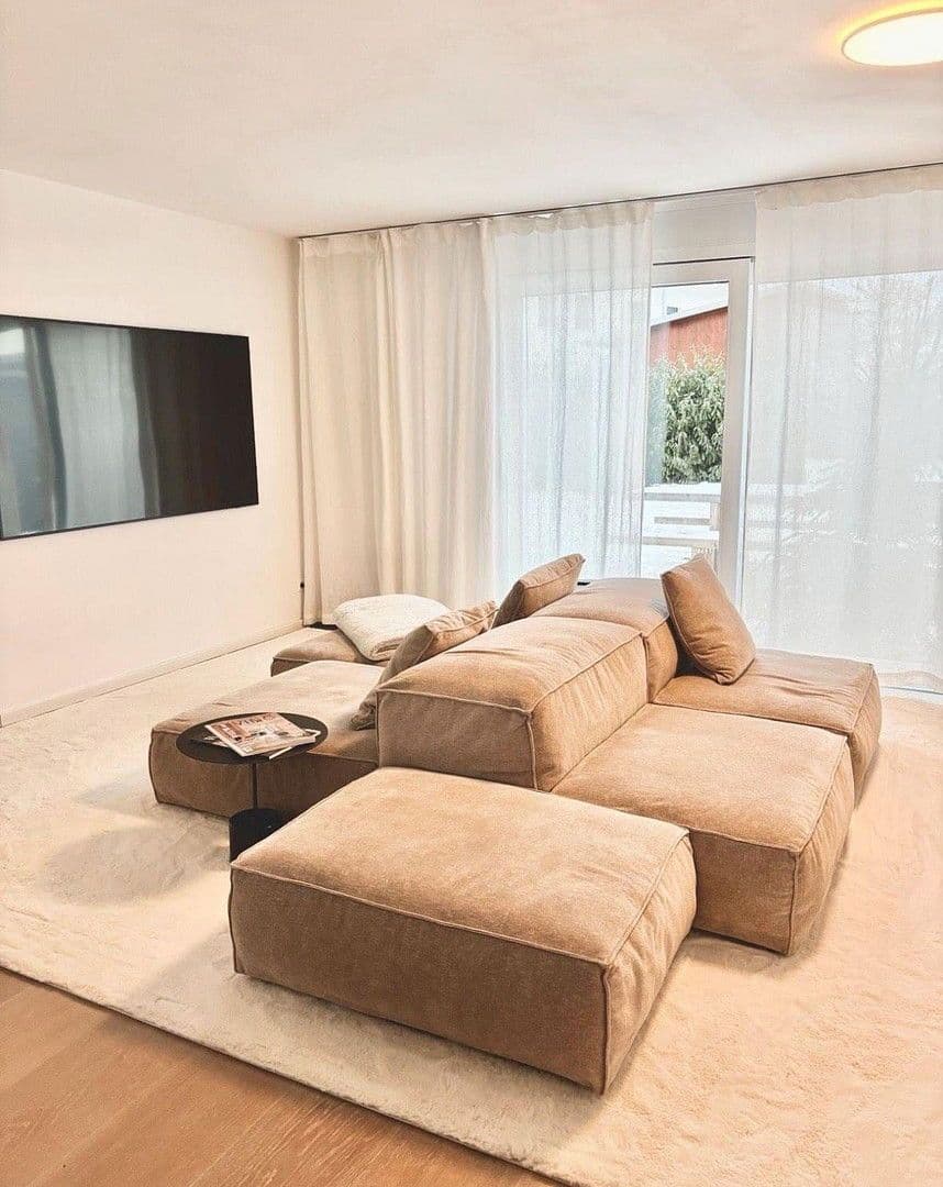 Predaj domu 155 m², pozemek 352 m², Rottenburg am Neckar, Bádensko-Wurttembersko Predaj domu 155 m², pozemek 352 m², Rottenburg am Neckar, Bádensko-Wurttembersko