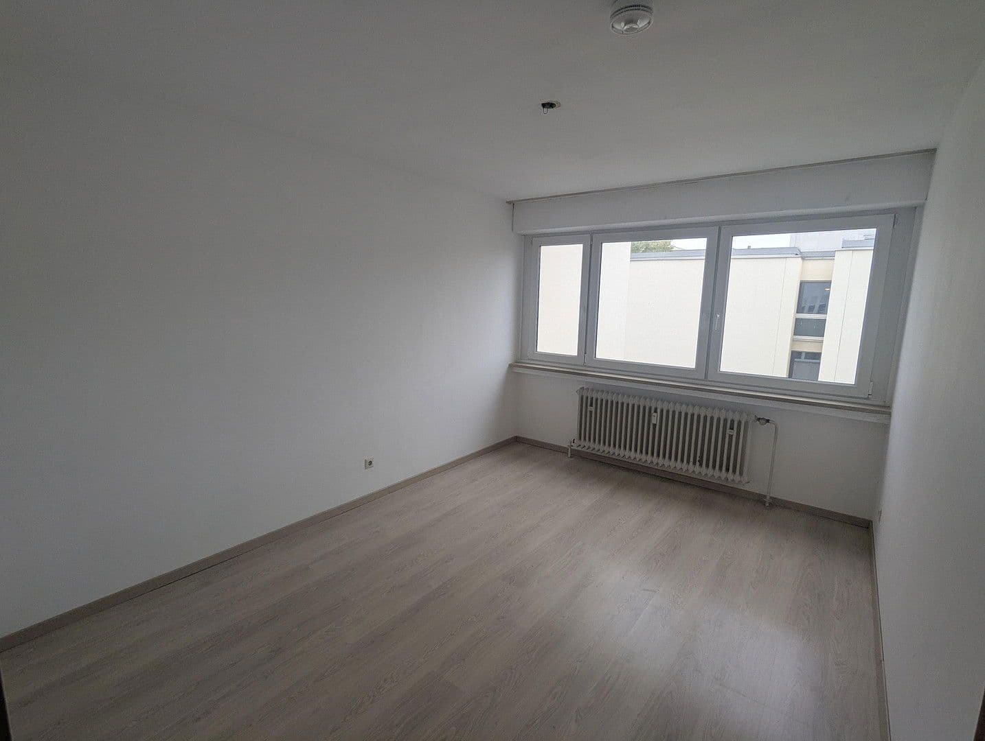 Predaj bytu 5-izbový 119 m², Fritz-Berne-Straße 48, München, Bavorsko Predaj bytu 5-izbový 119 m², Fritz-Berne-Straße 48, München, Bavorsko