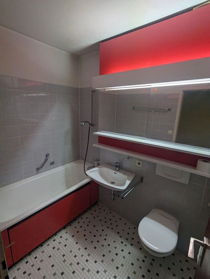 Predaj bytu 5-izbový 119 m², Fritz-Berne-Straße 48, München, Bavorsko Predaj bytu 5-izbový 119 m², Fritz-Berne-Straße 48, München, Bavorsko