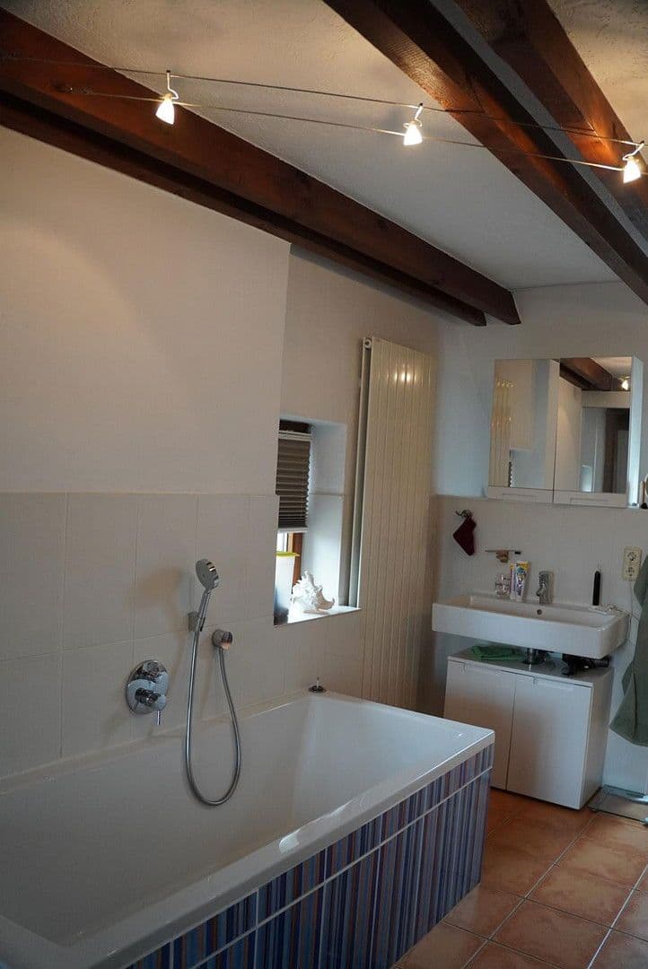 Predaj domu 128 m², pozemek 248 m², Tübingen, Bádensko-Wurttembersko Predaj domu 128 m², pozemek 248 m², Tübingen, Bádensko-Wurttembersko