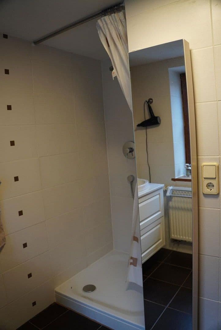 Predaj domu 128 m², pozemek 248 m², Tübingen, Bádensko-Wurttembersko Predaj domu 128 m², pozemek 248 m², Tübingen, Bádensko-Wurttembersko