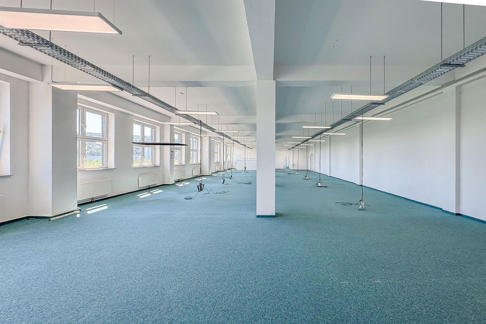 Prenájom nebytového priestoru 390 m², Stockumer Straße 28, Witten, Severné Porýnie - Westfálsko Prenájom nebytového priestoru 390 m², Stockumer Straße 28, Witten, Severné Porýnie - Westfálsko