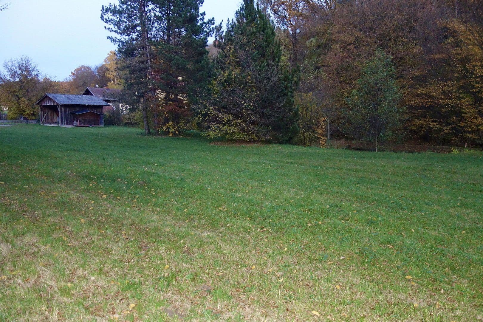 Predaj pozemku 2.592 m², St. Andrä, Korutánsko Predaj pozemku 2.592 m², St. Andrä, Korutánsko