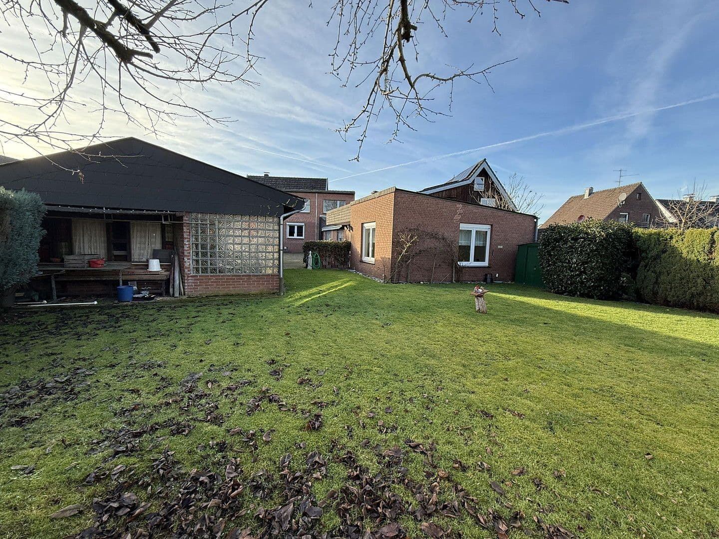 Predaj domu 152 m², pozemek 889 m², Niersenbruchstraße 94, Kamp-Lintfort, Severné Porýnie - Westfálsko Predaj domu 152 m², pozemek 889 m², Niersenbruchstraße 94, Kamp-Lintfort, Severné Porýnie - Westfálsko