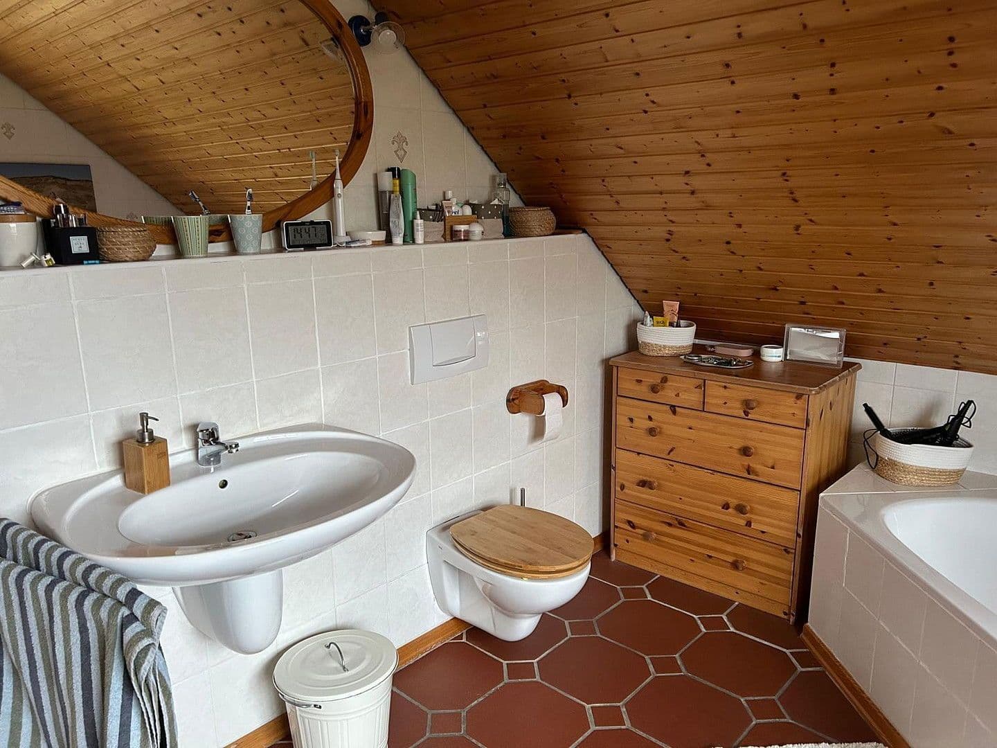 Predaj domu 268 m², pozemek 670 m², Sehnde, Dolné Sasko Predaj domu 268 m², pozemek 670 m², Sehnde, Dolné Sasko