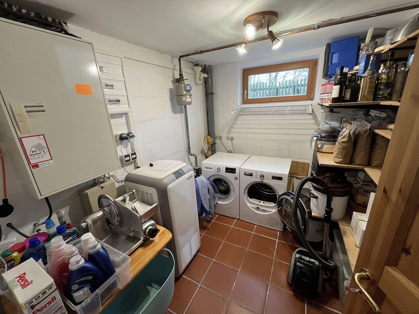 Predaj domu 268 m², pozemek 670 m², Sehnde, Dolné Sasko Predaj domu 268 m², pozemek 670 m², Sehnde, Dolné Sasko