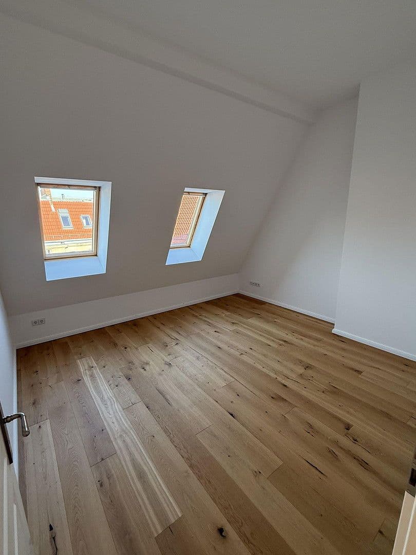 Prenájom bytu 2-izbový 79 m², Detmolder Straße, Berlin, Berlín Prenájom bytu 2-izbový 79 m², Detmolder Straße, Berlin, Berlín