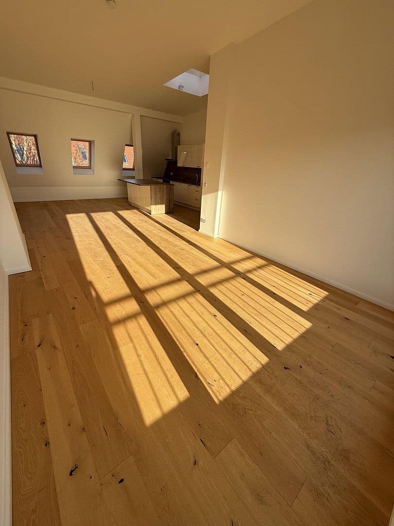 Prenájom bytu 2-izbový 79 m², Detmolder Straße, Berlin, Berlín Prenájom bytu 2-izbový 79 m², Detmolder Straße, Berlin, Berlín