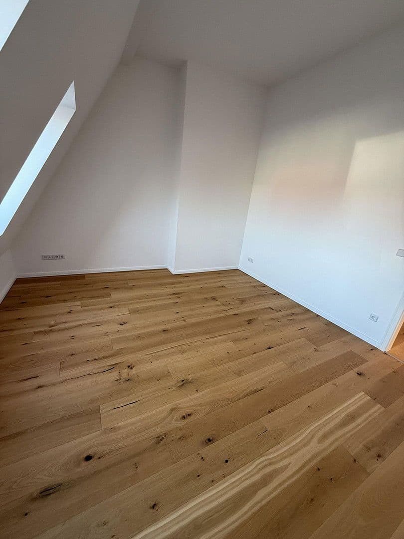 Prenájom bytu 2-izbový 79 m², Detmolder Straße, Berlin, Berlín Prenájom bytu 2-izbový 79 m², Detmolder Straße, Berlin, Berlín