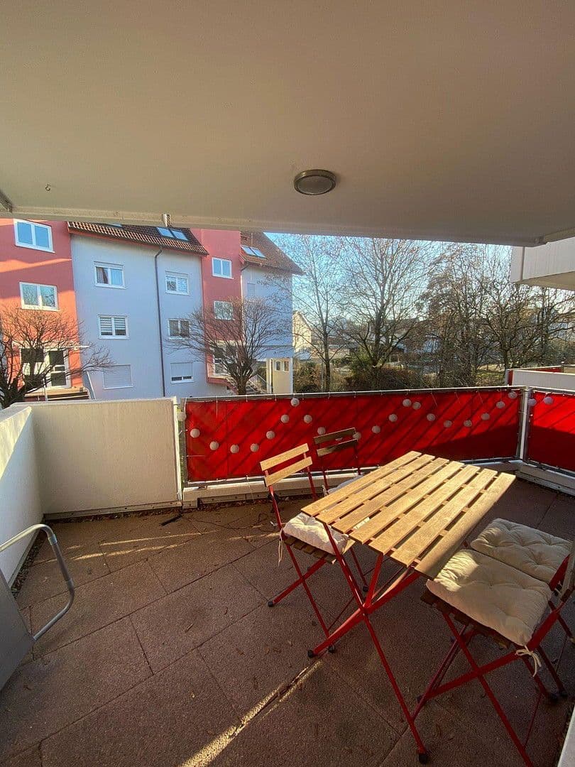 Prenájom bytu 2-izbový 56 m², Unterer Mühlweg 9, Reutlingen, Bádensko-Wurttembersko Prenájom bytu 2-izbový 56 m², Unterer Mühlweg 9, Reutlingen, Bádensko-Wurttembersko