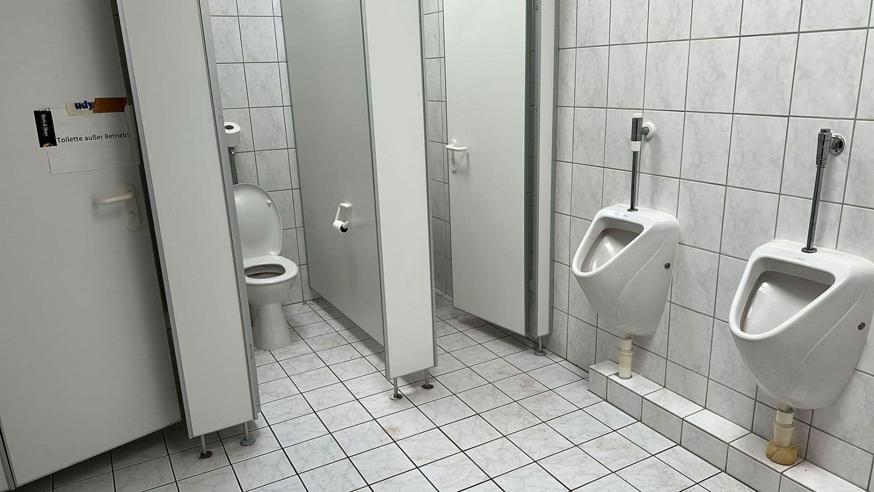 Prenájom nebytového priestoru 16.000 m², Bitcherstr. 6, Vinningen, Porýnie-Falcko Prenájom nebytového priestoru 16.000 m², Bitcherstr. 6, Vinningen, Porýnie-Falcko