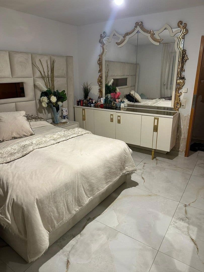 Predaj bytu 4-izbový 125 m², Rennbaumstr.57, Leverkusen, Severné Porýnie - Westfálsko Predaj bytu 4-izbový 125 m², Rennbaumstr.57, Leverkusen, Severné Porýnie - Westfálsko