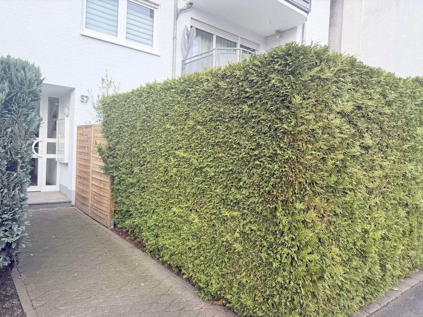 Predaj bytu 4-izbový 125 m², Rennbaumstr.57, Leverkusen, Severné Porýnie - Westfálsko Predaj bytu 4-izbový 125 m², Rennbaumstr.57, Leverkusen, Severné Porýnie - Westfálsko