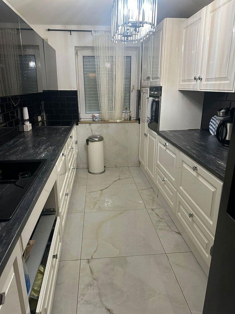 Predaj bytu 4-izbový 125 m², Rennbaumstr.57, Leverkusen, Severné Porýnie - Westfálsko Predaj bytu 4-izbový 125 m², Rennbaumstr.57, Leverkusen, Severné Porýnie - Westfálsko