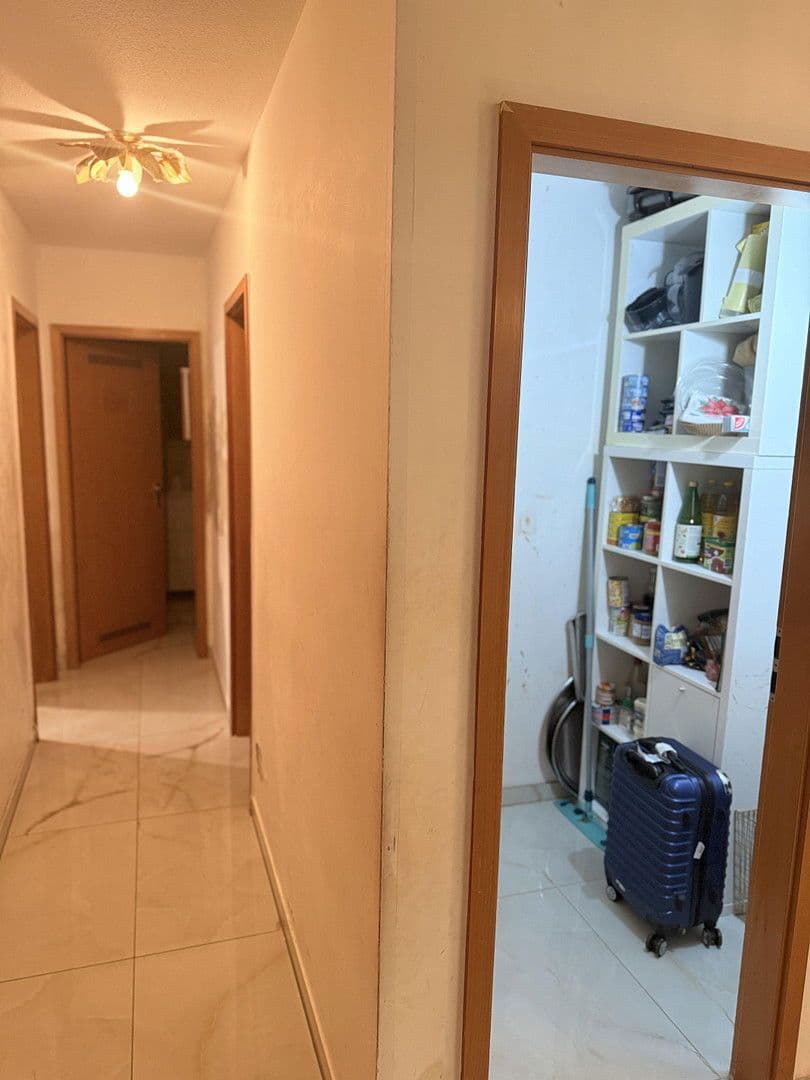 Predaj bytu 4-izbový 125 m², Rennbaumstr.57, Leverkusen, Severné Porýnie - Westfálsko Predaj bytu 4-izbový 125 m², Rennbaumstr.57, Leverkusen, Severné Porýnie - Westfálsko