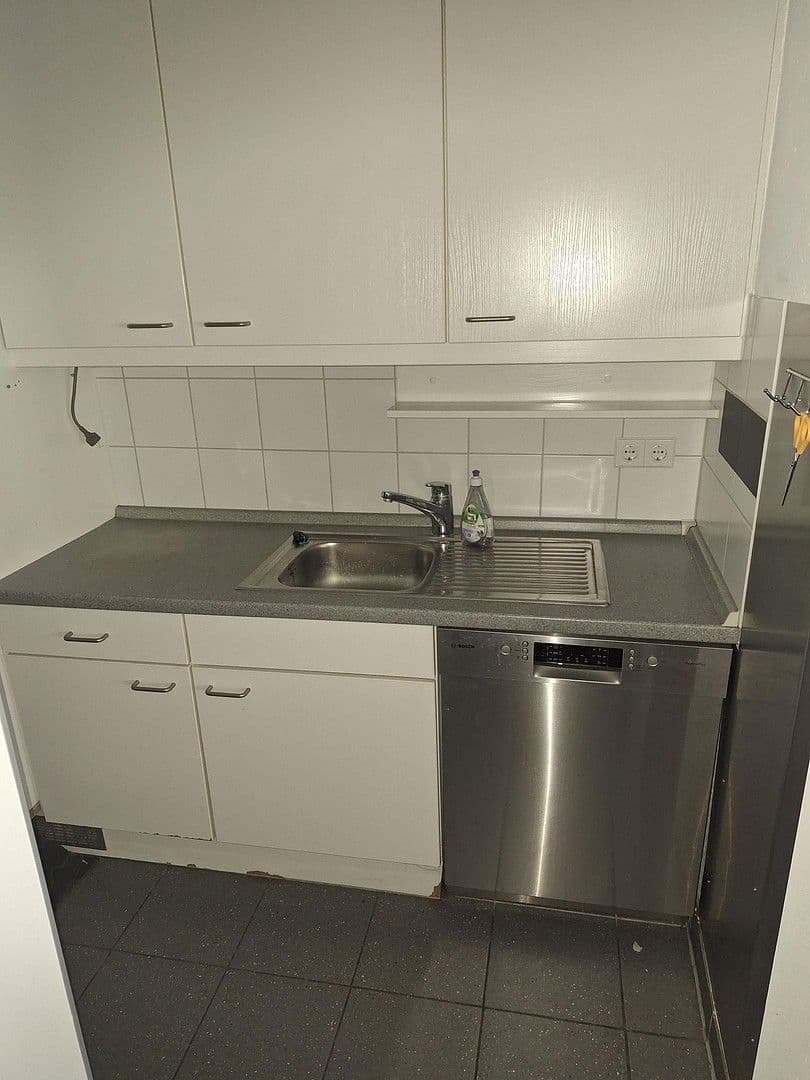 Predaj nebytového priestoru 172 m², Rutesheim, Bádensko-Wurttembersko Predaj nebytového priestoru 172 m², Rutesheim, Bádensko-Wurttembersko