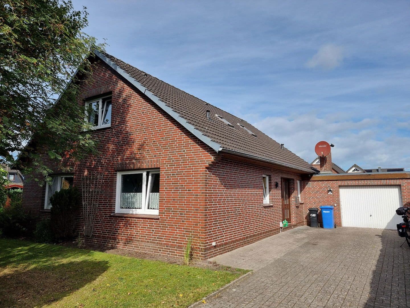 Predaj domu 130 m², pozemek 873 m², Ovelgönne, Dolné Sasko Predaj domu 130 m², pozemek 873 m², Ovelgönne, Dolné Sasko