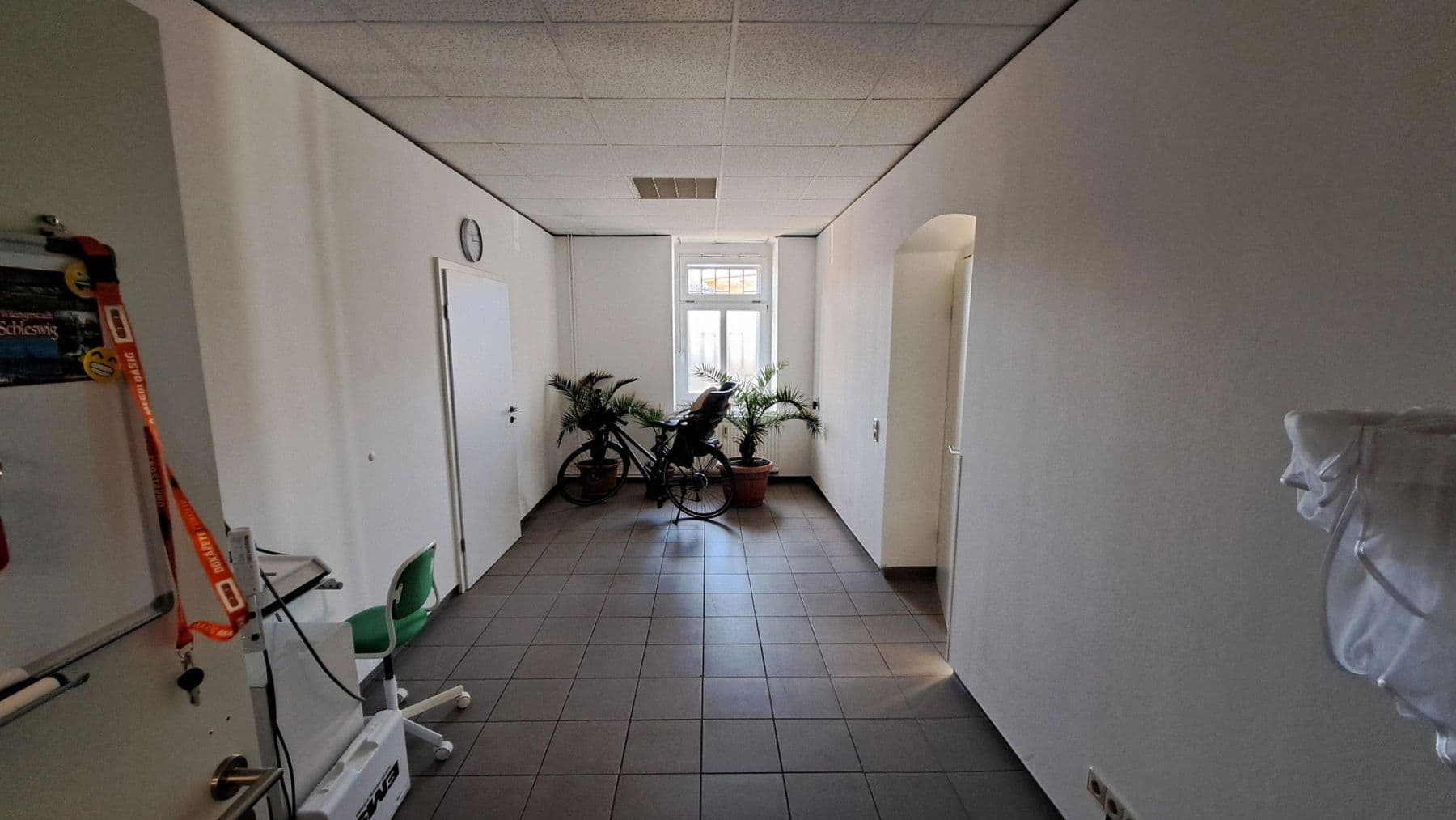 Prenájom kancelárie 105 m², Dohnaer Straße 217, Dresden, Sasko Prenájom kancelárie 105 m², Dohnaer Straße 217, Dresden, Sasko