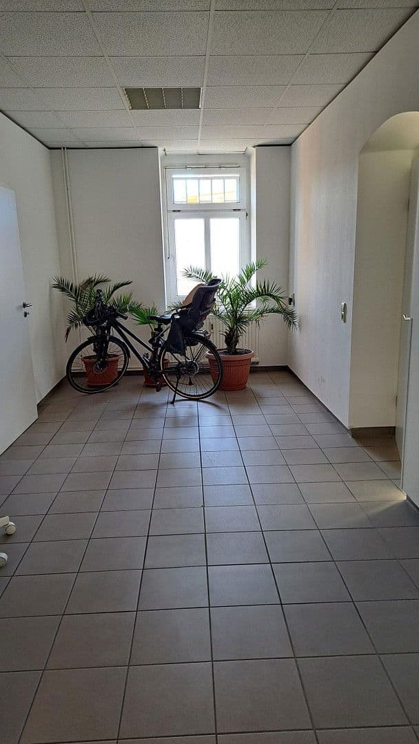 Prenájom kancelárie 105 m², Dohnaer Straße 217, Dresden, Sasko Prenájom kancelárie 105 m², Dohnaer Straße 217, Dresden, Sasko