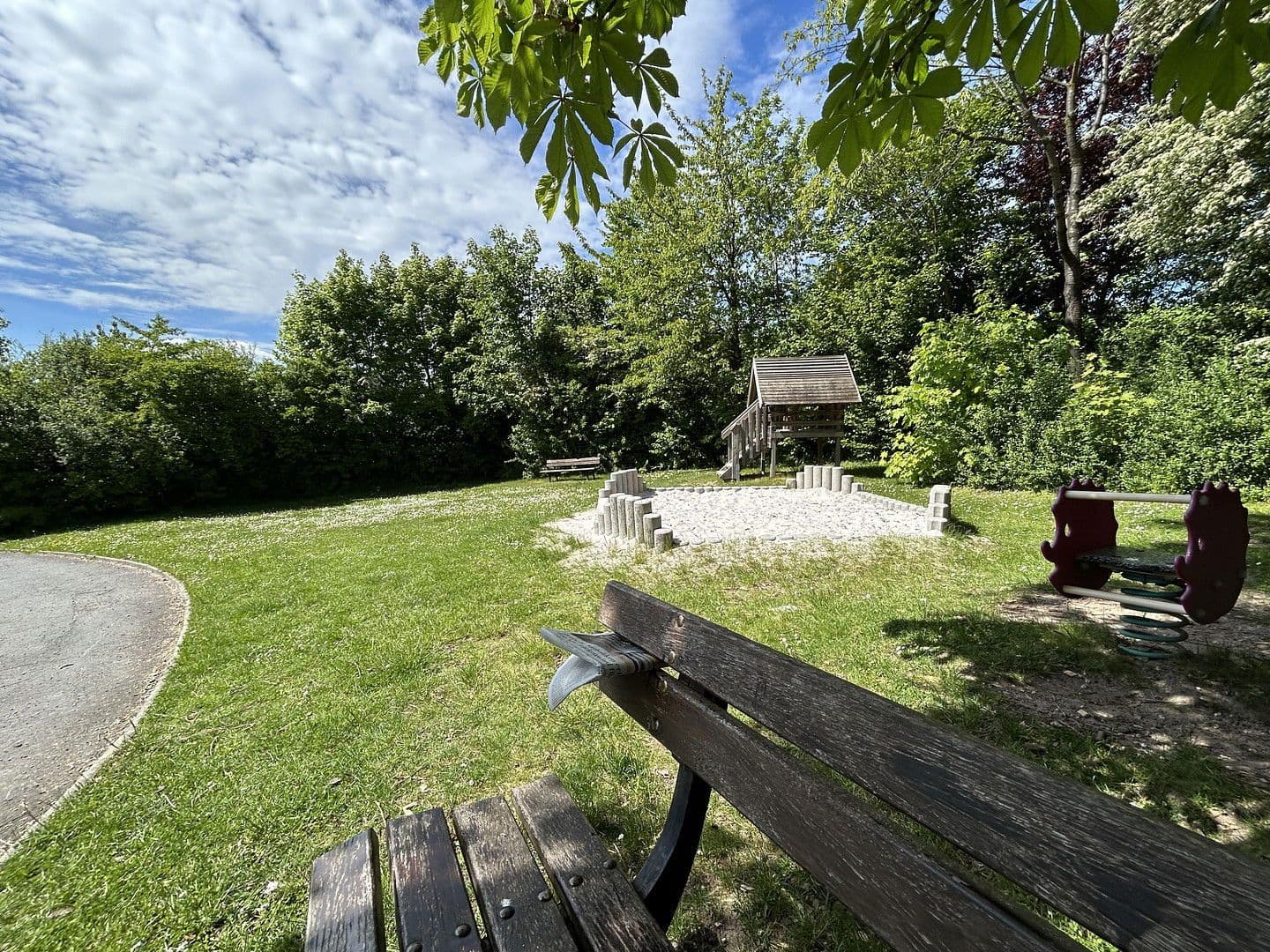 Predaj domu 122 m², pozemek 268 m², Tilsiter Straße 24, Bovenden, Dolné Sasko Predaj domu 122 m², pozemek 268 m², Tilsiter Straße 24, Bovenden, Dolné Sasko