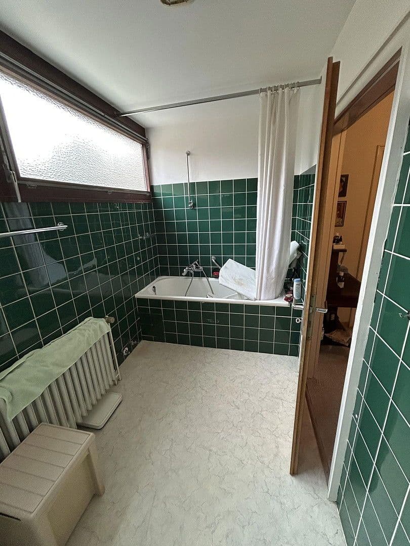 Predaj domu 122 m², pozemek 268 m², Tilsiter Straße 24, Bovenden, Dolné Sasko Predaj domu 122 m², pozemek 268 m², Tilsiter Straße 24, Bovenden, Dolné Sasko