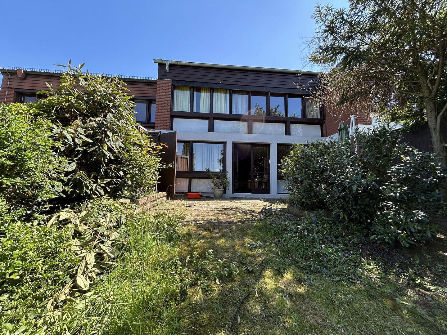 Predaj domu 122 m², pozemek 268 m², Tilsiter Straße 24, Bovenden, Dolné Sasko Predaj domu 122 m², pozemek 268 m², Tilsiter Straße 24, Bovenden, Dolné Sasko