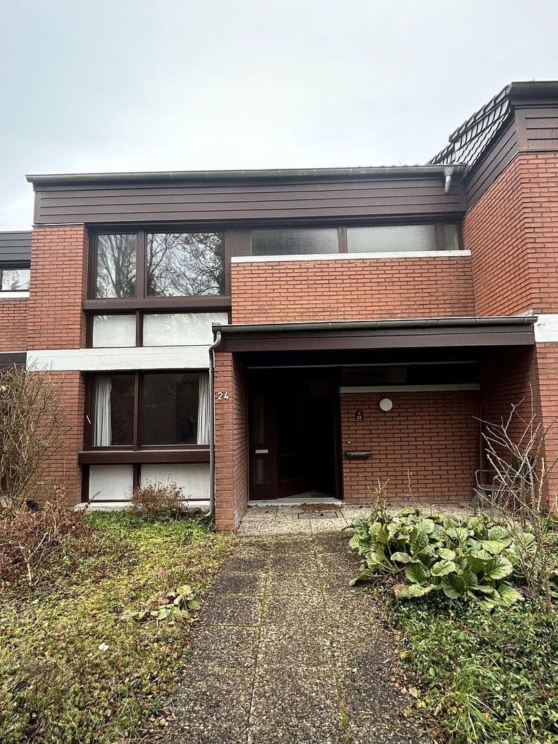 Predaj domu 122 m², pozemek 268 m², Tilsiter Straße 24, Bovenden, Dolné Sasko Predaj domu 122 m², pozemek 268 m², Tilsiter Straße 24, Bovenden, Dolné Sasko