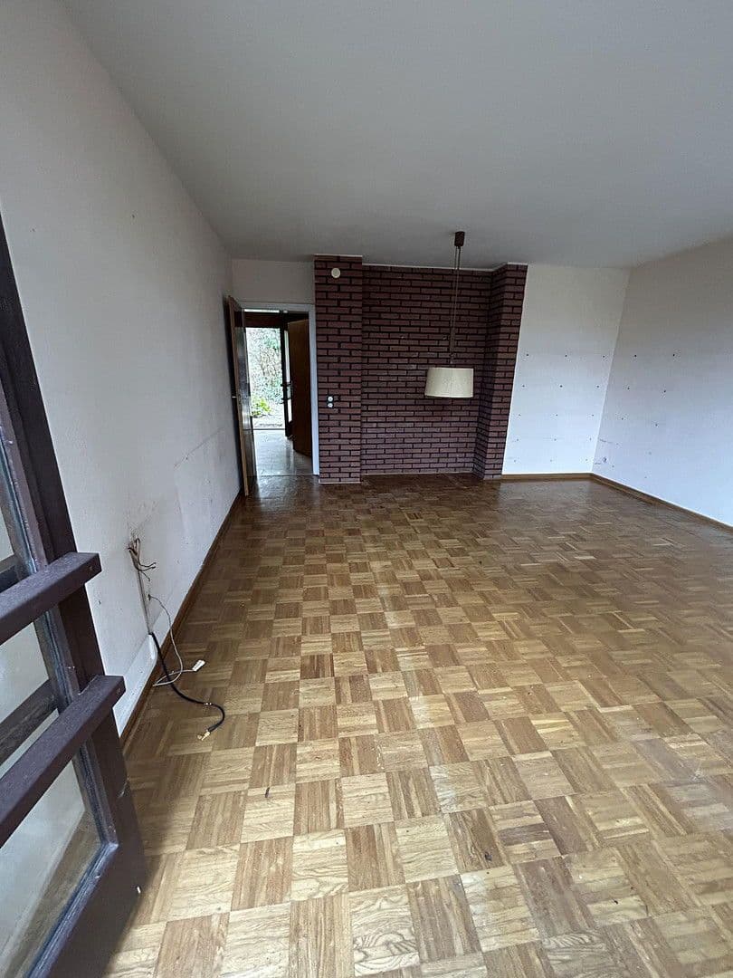 Predaj domu 122 m², pozemek 268 m², Tilsiter Straße 24, Bovenden, Dolné Sasko Predaj domu 122 m², pozemek 268 m², Tilsiter Straße 24, Bovenden, Dolné Sasko