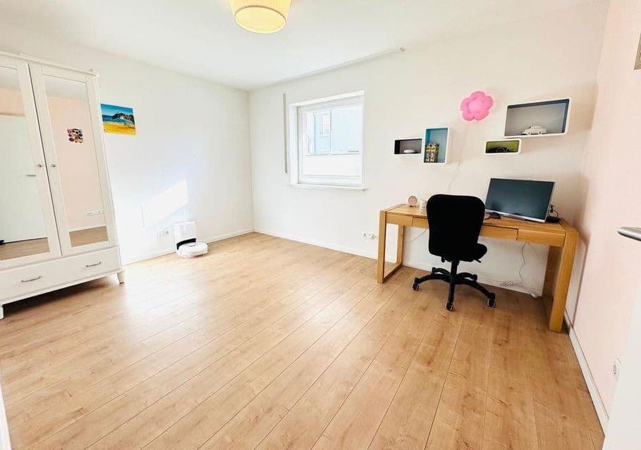 Predaj bytu 4-izbový 105 m², Mering, Bavorsko Predaj bytu 4-izbový 105 m², Mering, Bavorsko