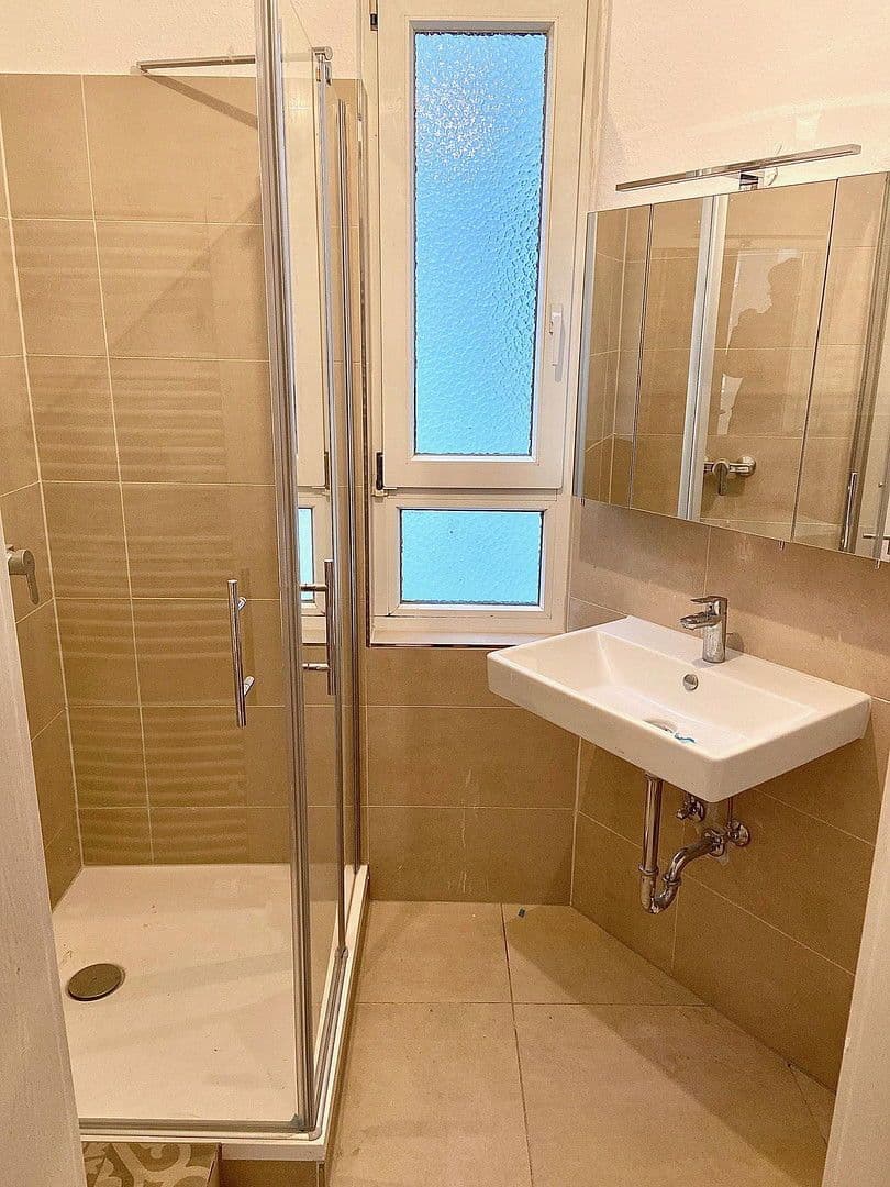 Prenájom bytu 3-izbový 70 m², Bockenheimerlandstrasse 83, Frankfurt, Hesensko Prenájom bytu 3-izbový 70 m², Bockenheimerlandstrasse 83, Frankfurt, Hesensko