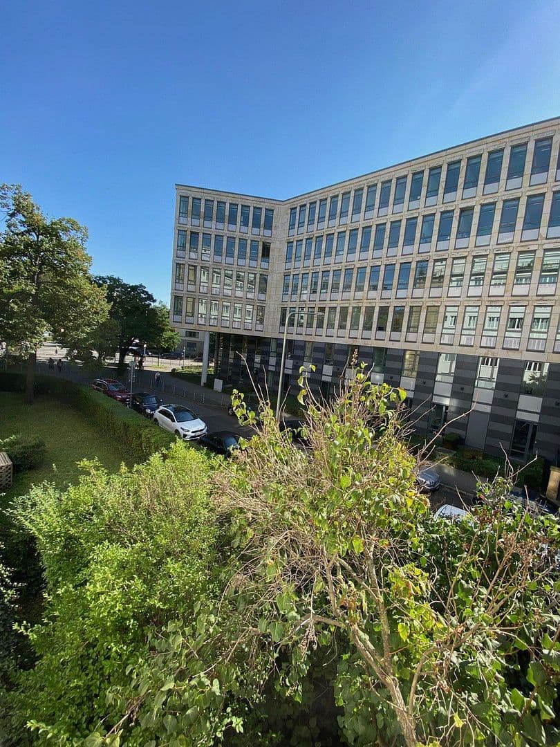 Prenájom bytu 3-izbový 70 m², Bockenheimerlandstrasse 83, Frankfurt, Hesensko Prenájom bytu 3-izbový 70 m², Bockenheimerlandstrasse 83, Frankfurt, Hesensko