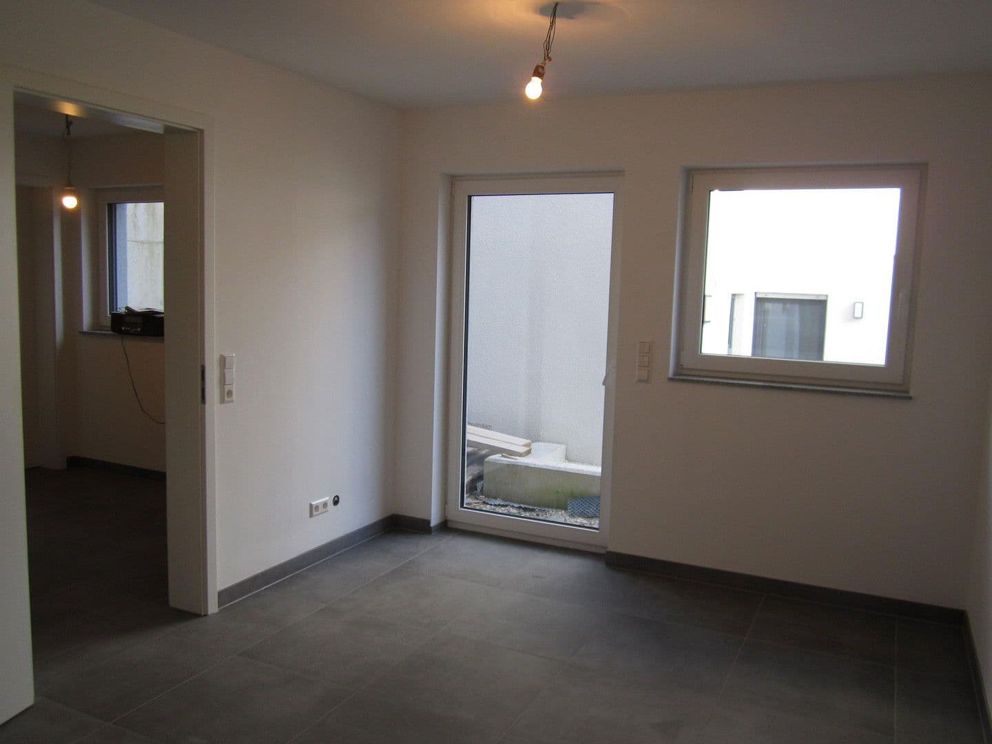 Prenájom bytu 2-izbový 43 m², Herrenberg, Bádensko-Wurttembersko Prenájom bytu 2-izbový 43 m², Herrenberg, Bádensko-Wurttembersko