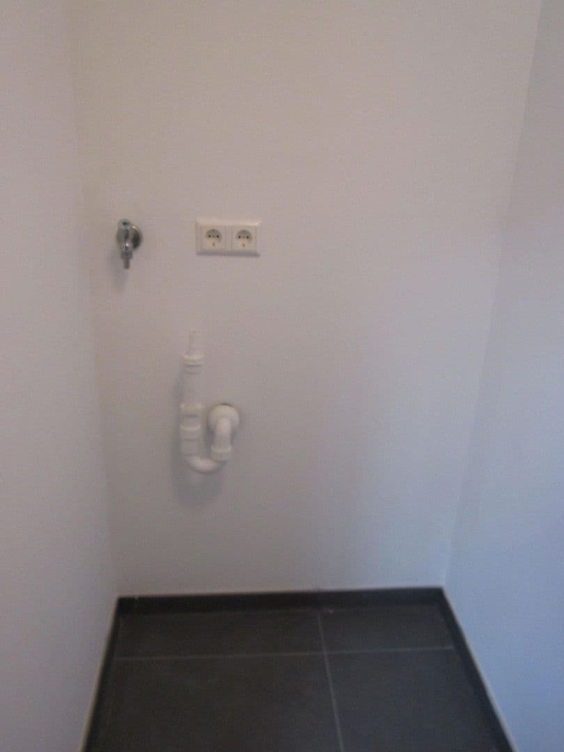 Prenájom bytu 2-izbový 43 m², Herrenberg, Bádensko-Wurttembersko Prenájom bytu 2-izbový 43 m², Herrenberg, Bádensko-Wurttembersko