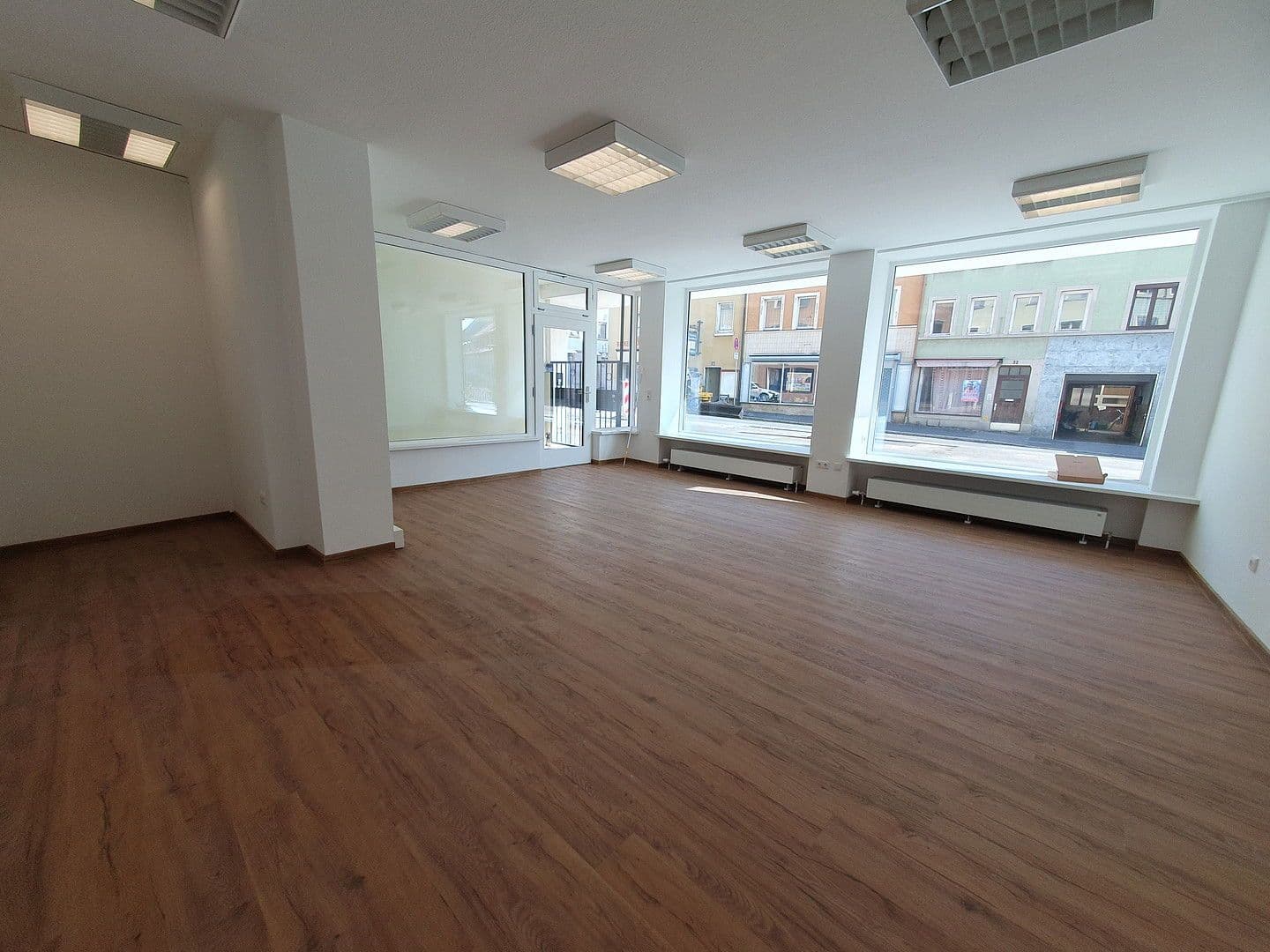 Prenájom kancelárie 62 m², Bauerngasse 87, Schweinfurt, Bavorsko Prenájom kancelárie 62 m², Bauerngasse 87, Schweinfurt, Bavorsko