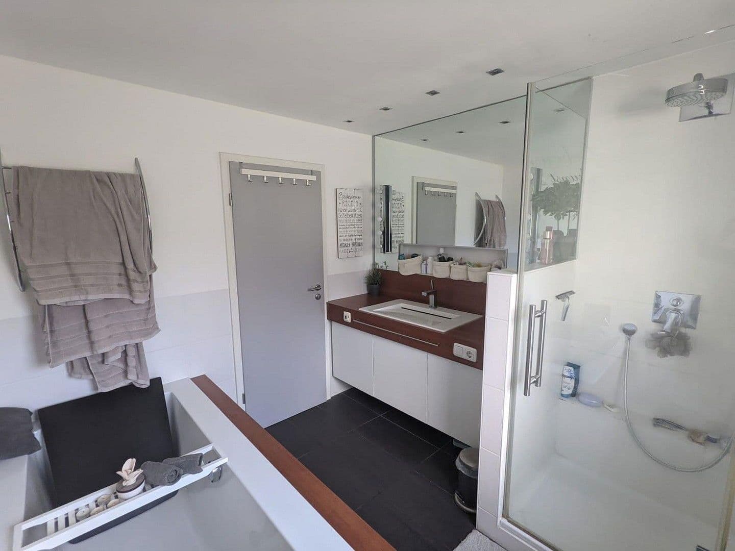 Prenájom bytu 4-izbový 120 m², Am Mariensteig 20a, Schwabach, Bavorsko Prenájom bytu 4-izbový 120 m², Am Mariensteig 20a, Schwabach, Bavorsko