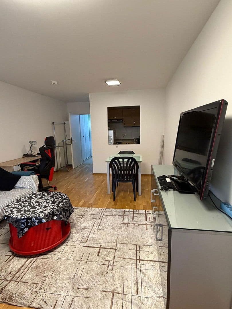 Prenájom bytu 1-izbový 35 m², Lerchenauerstr. 219, München, Bavorsko Prenájom bytu 1-izbový 35 m², Lerchenauerstr. 219, München, Bavorsko